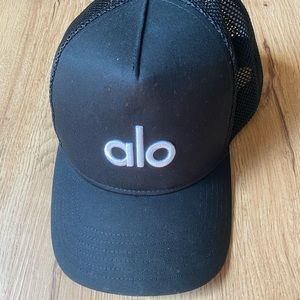 Alo Yoga Trucker Hat